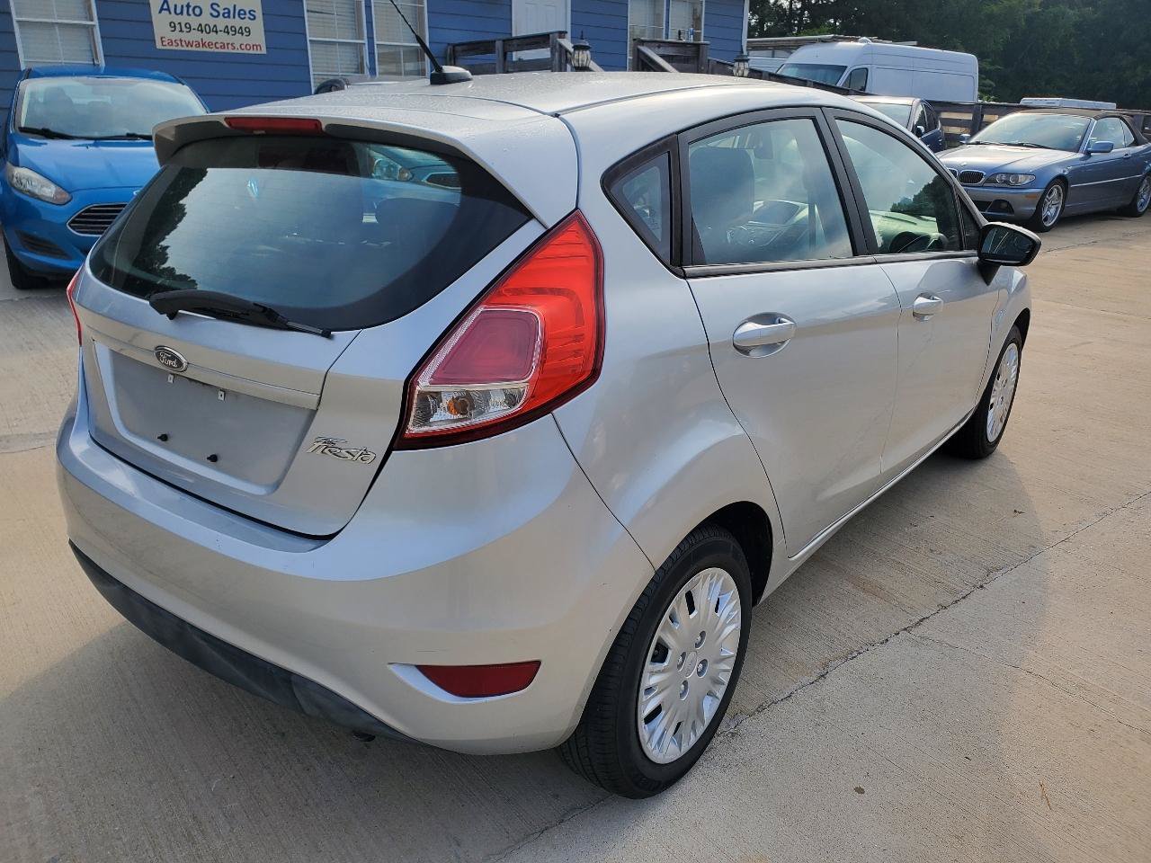 Used 2016 Ford Fiesta S FWD image 9