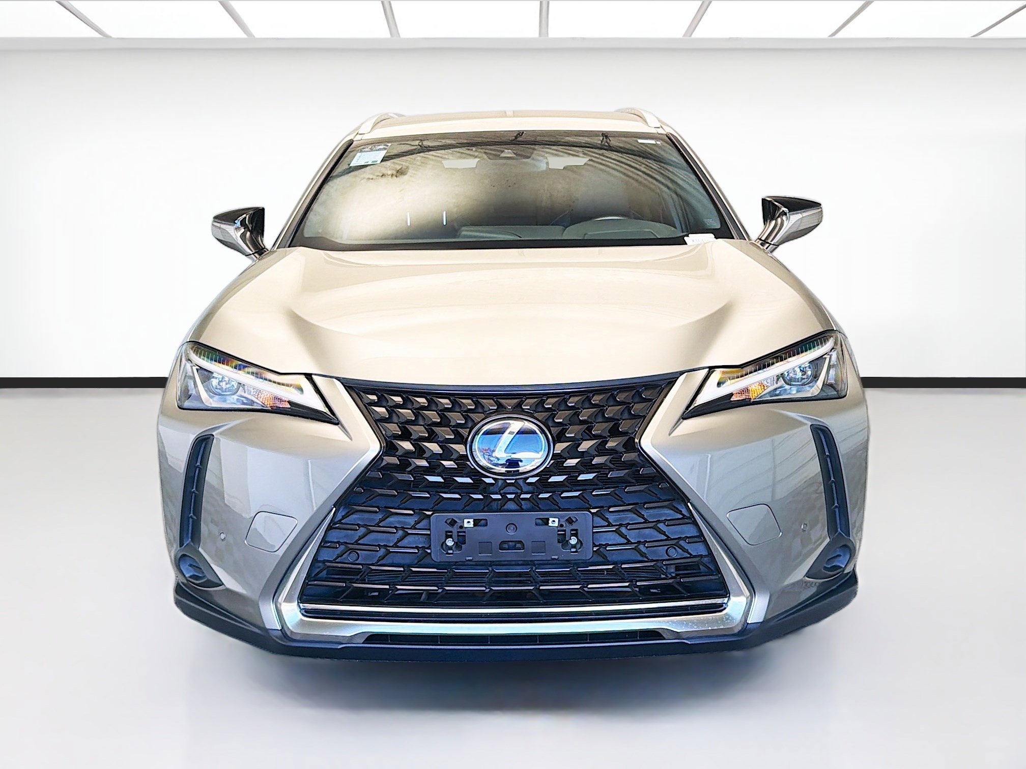 Used 2022 Lexus UX 250h w/ Accessory Package (Z2) image 2