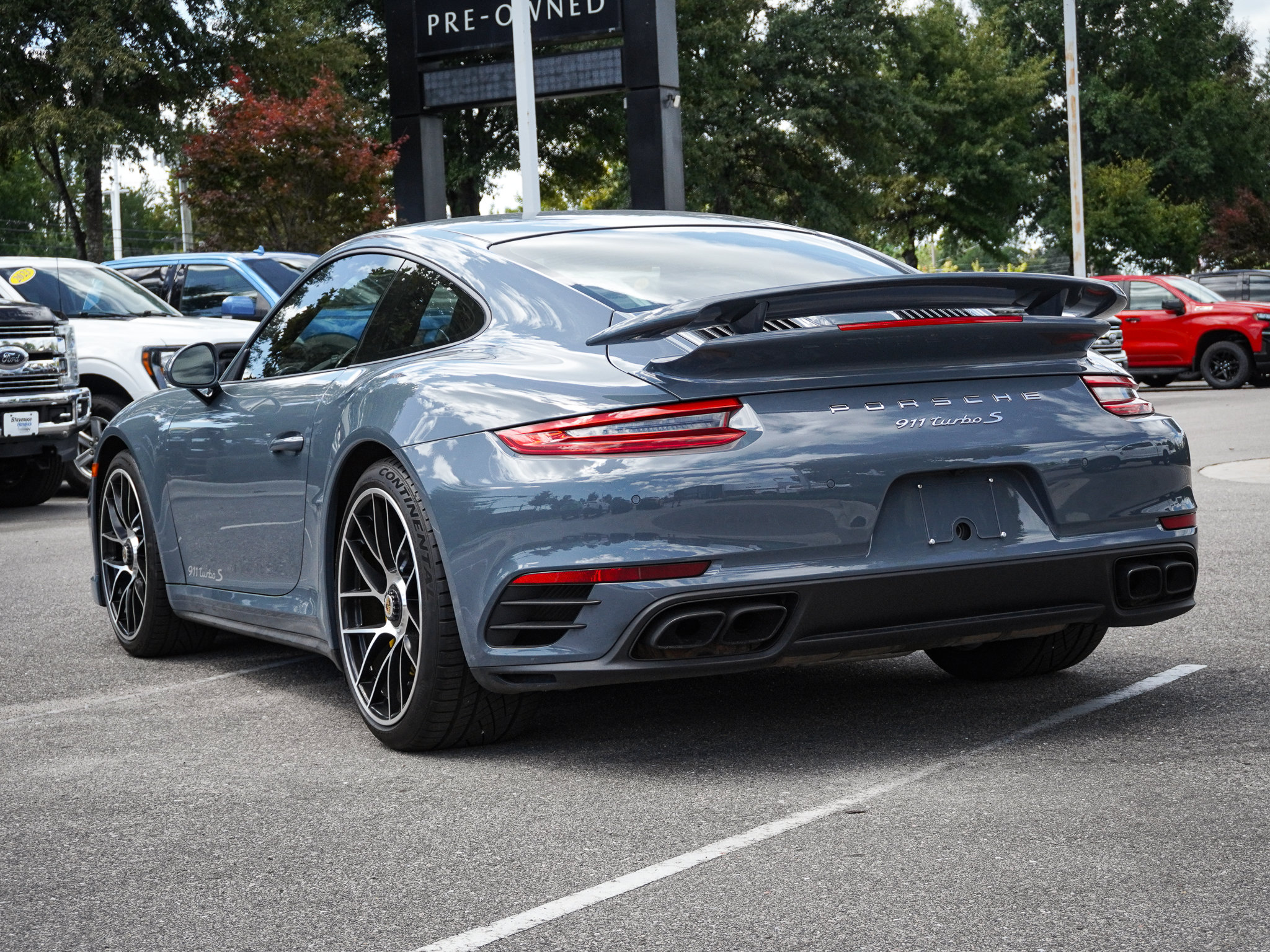 Used 2017 Porsche 911 Turbo S AWD/4WD image 8