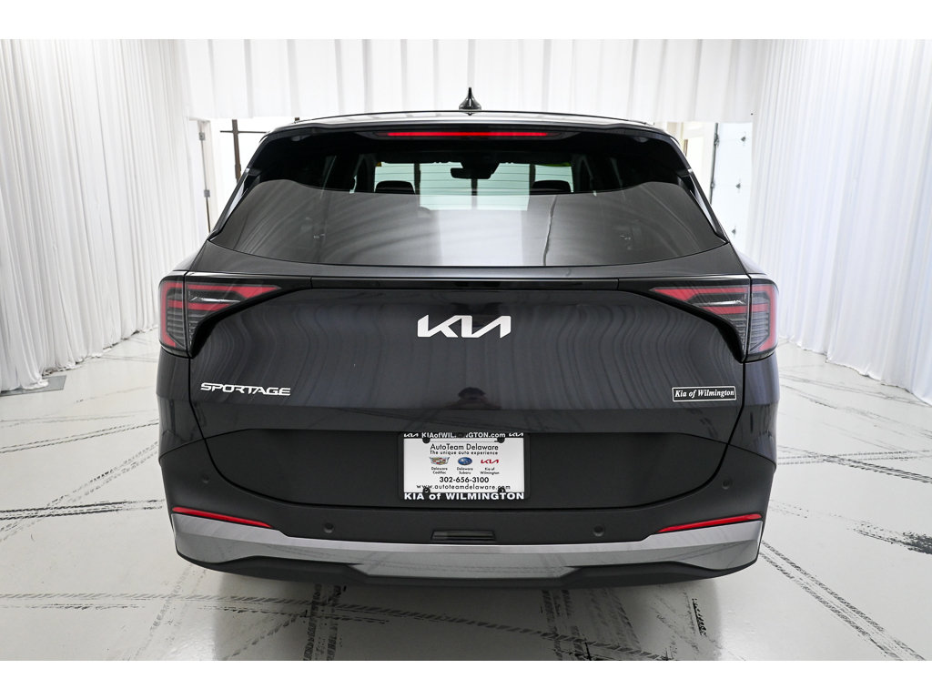 Certified 2026 Kia Sportage LX w/ LX Convenience Package FWD image 6