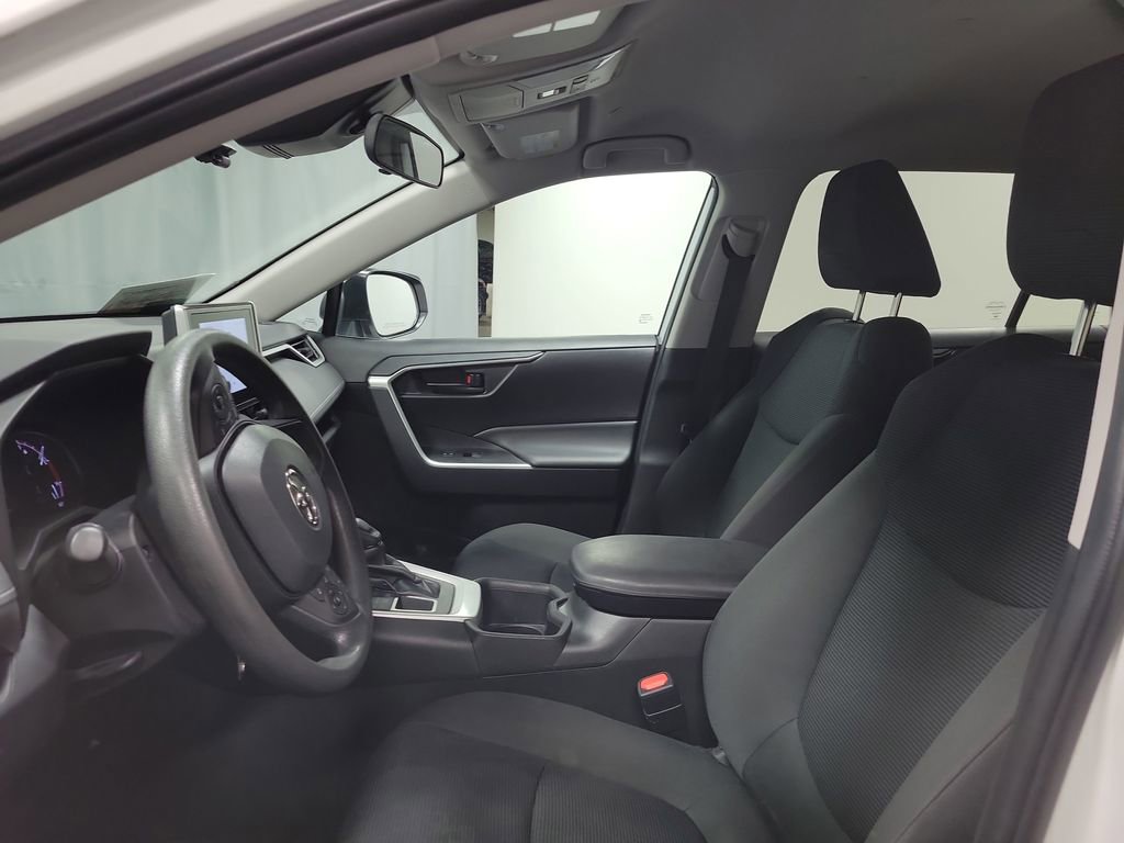 Used 2023 Toyota RAV4 LE image 12