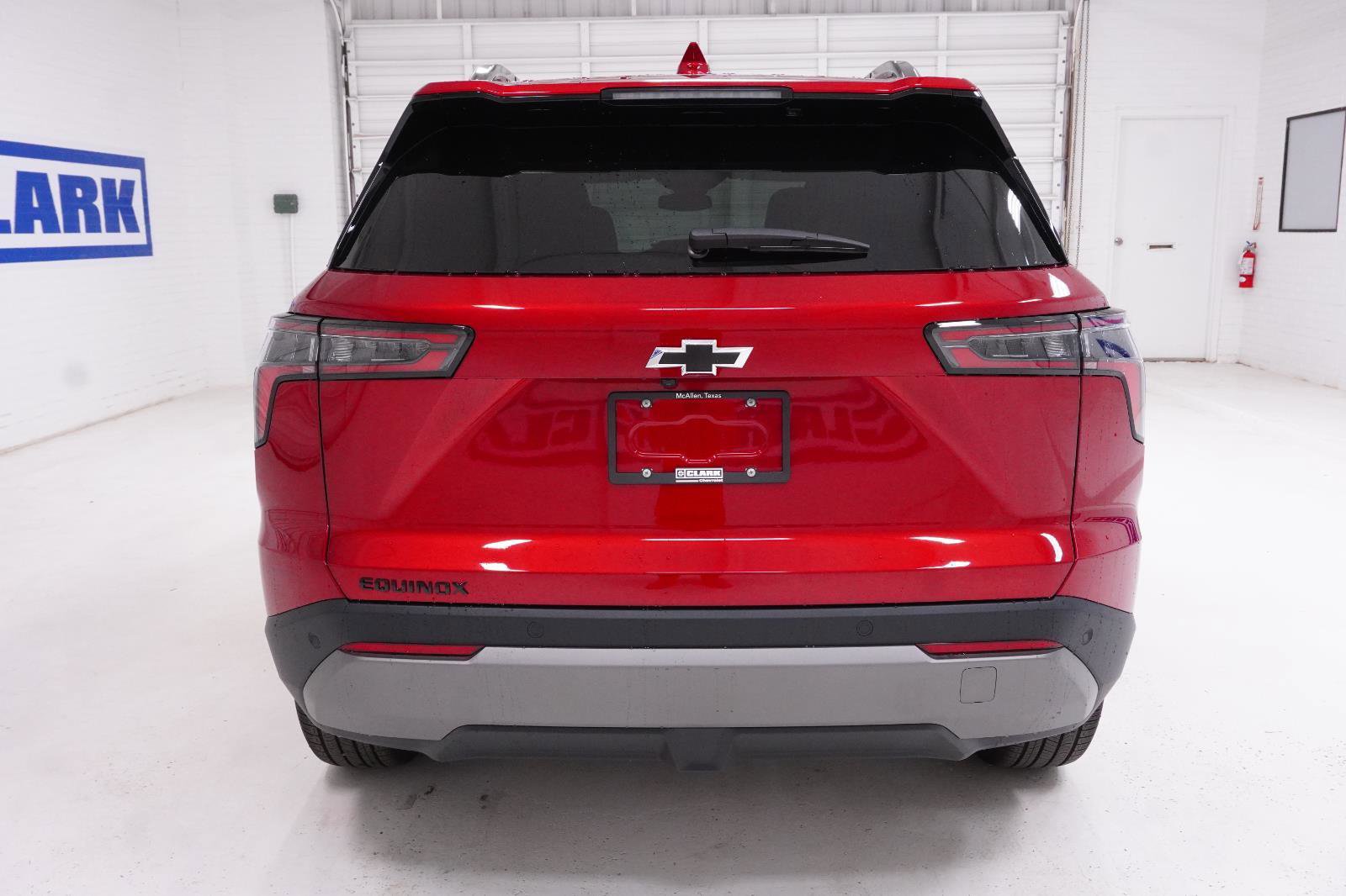 New 2026 Chevrolet Equinox LT w/ Midnight Edition image 6