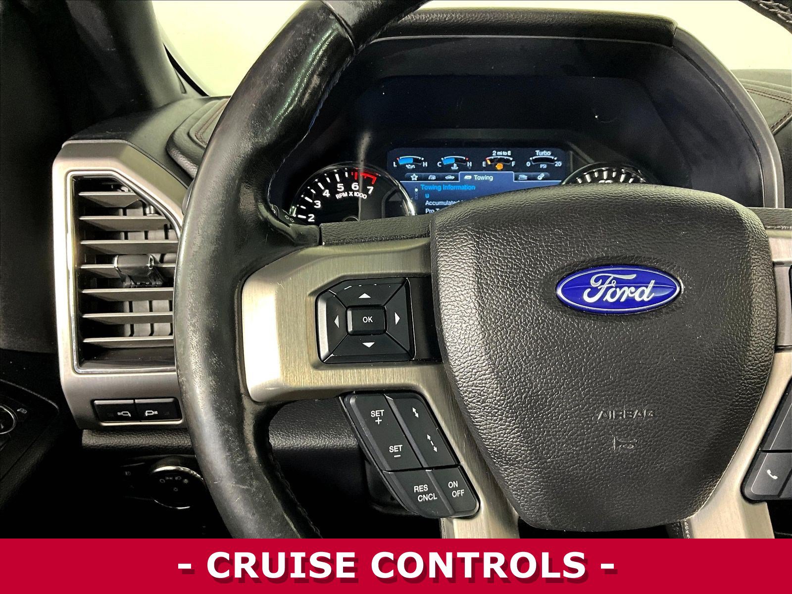 Used 2017 Ford F150 Platinum w/ Equipment Group 701A Luxury AWD/4WD image 12