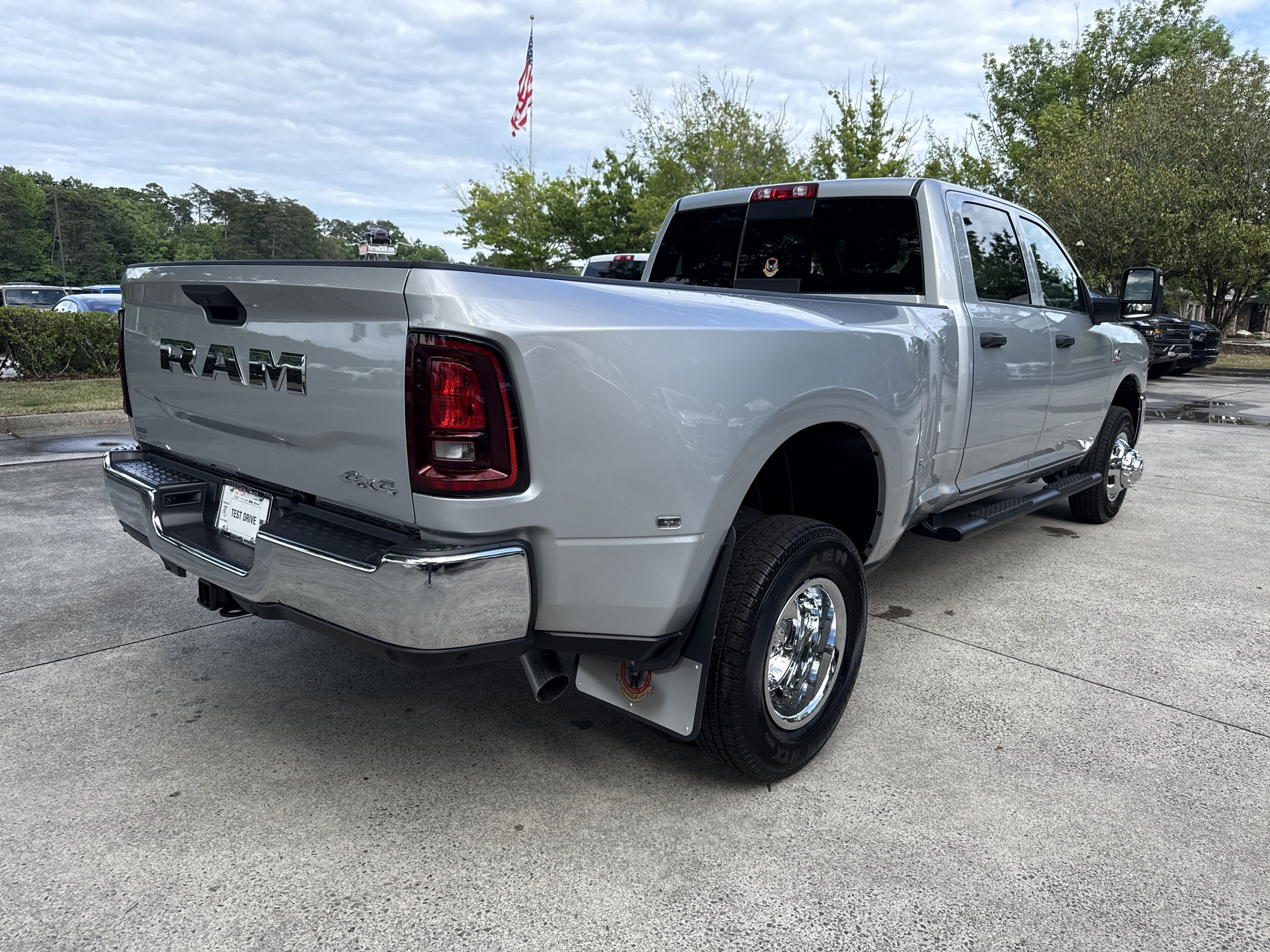 New 2026 RAM 3500 Tradesman AWD/4WD image 7