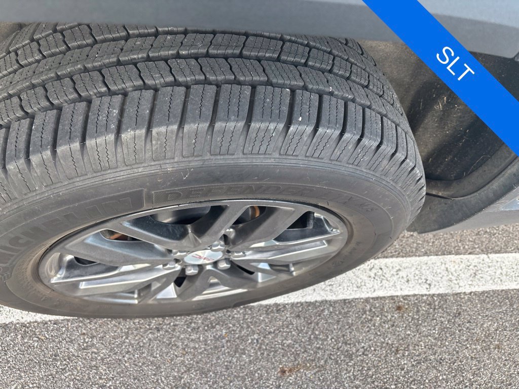Used 2017 GMC Acadia SLT FWD image 11