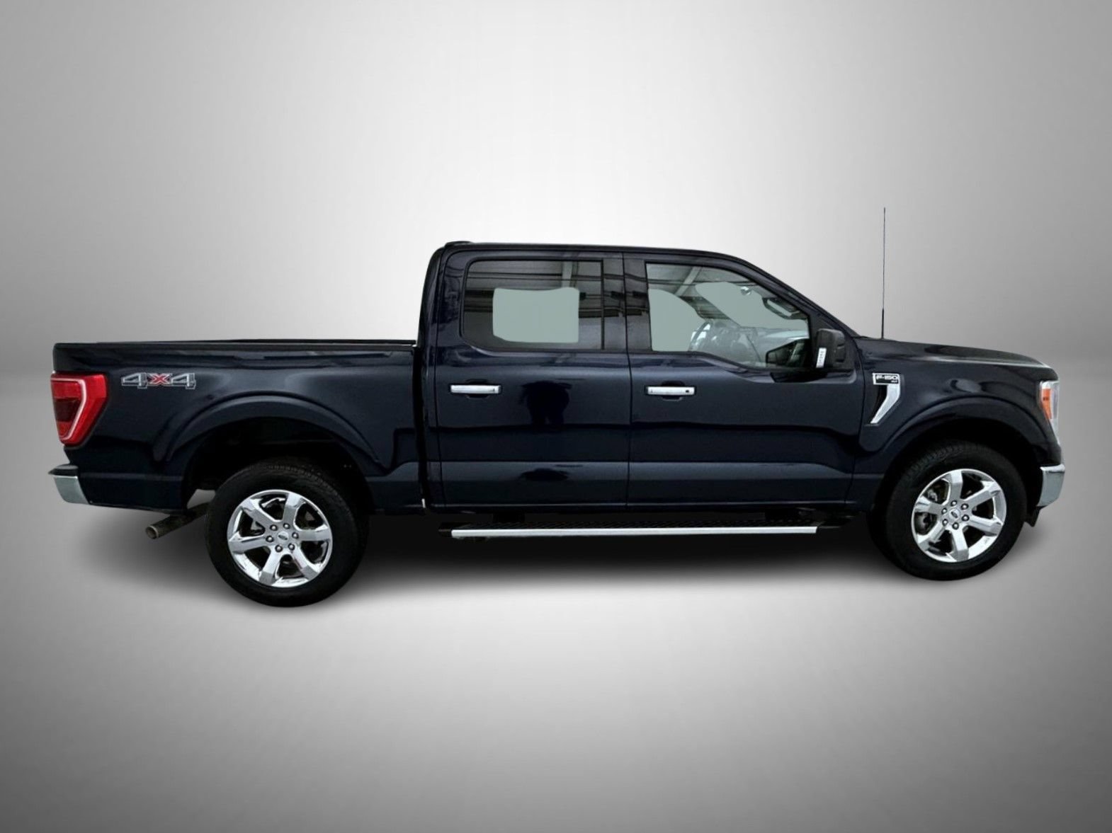 Used 2023 Ford F150 XLT w/ Equipment Group 302A High AWD/4WD image 4