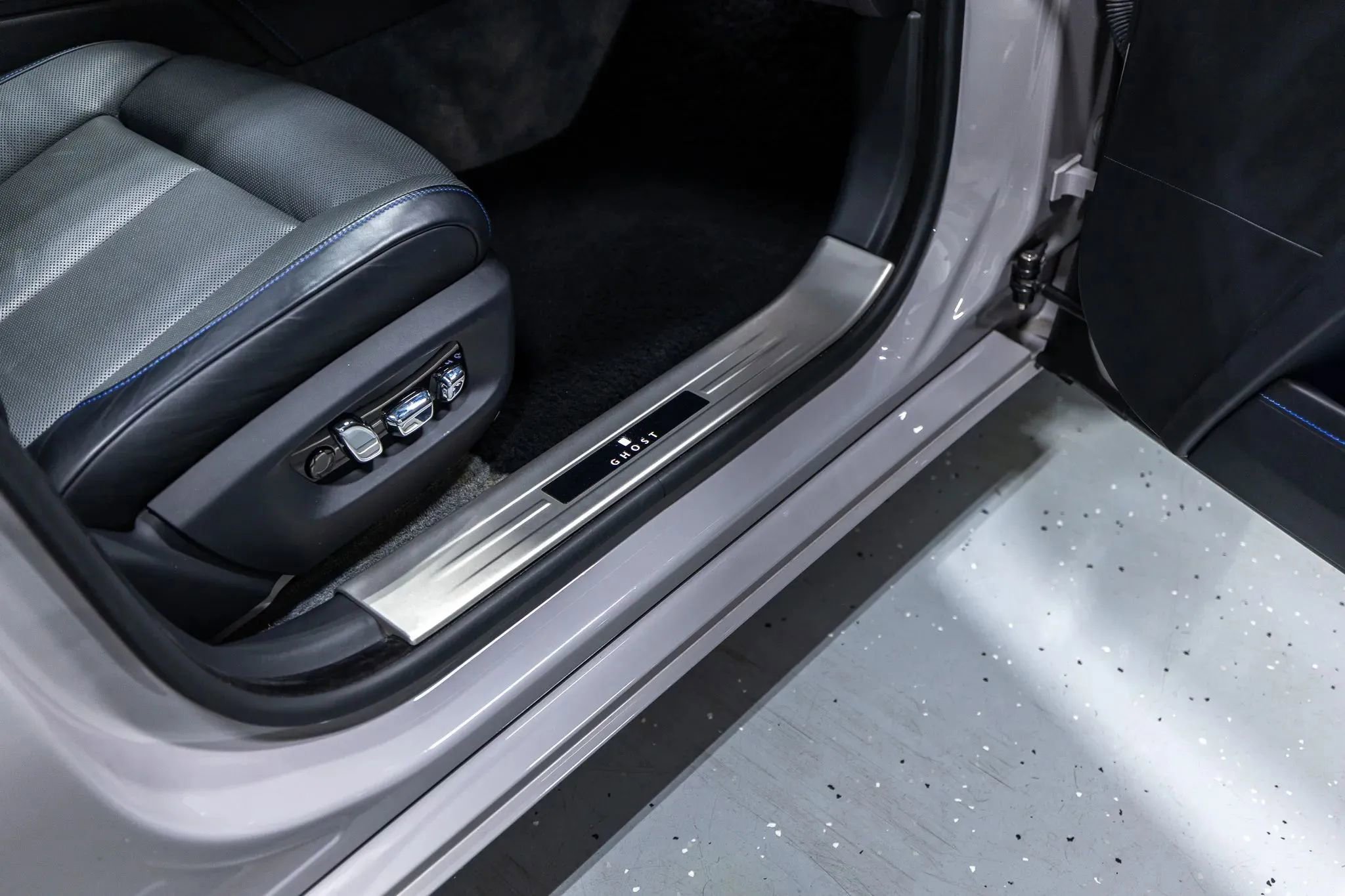 Used 2021 Rolls-Royce Ghost AWD/4WD image 50