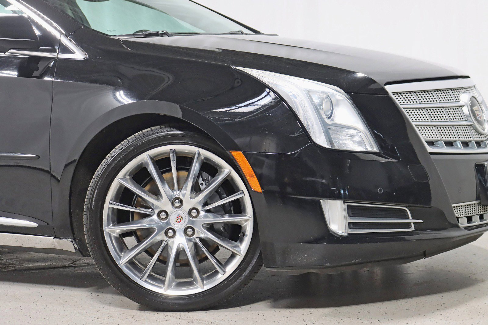 Used 2015 Cadillac XTS Platinum image 5