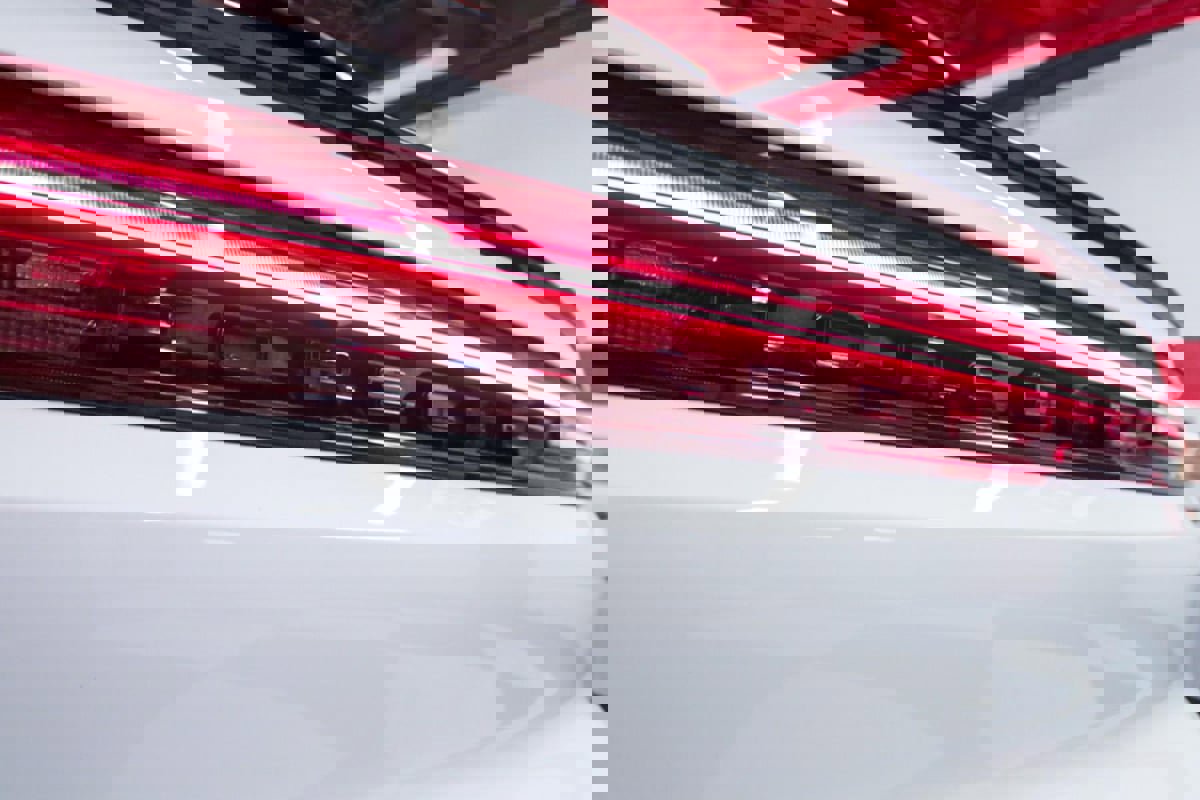 Used 2025 Porsche Cayenne Coupe image 33