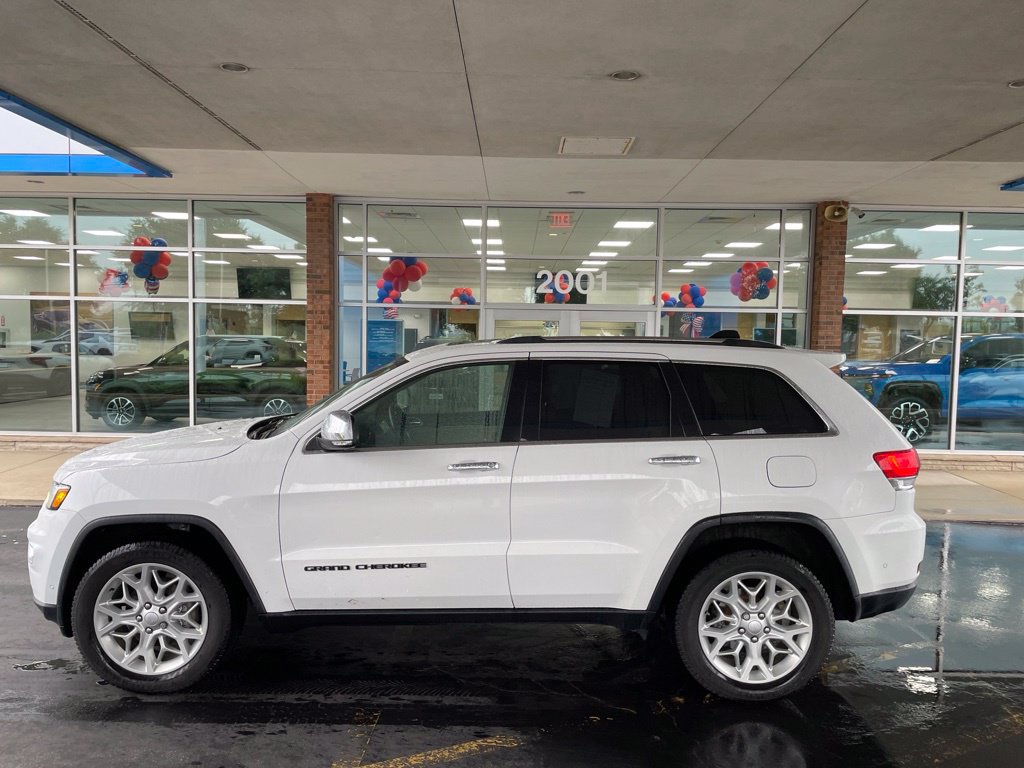 Used 2019 Jeep Grand Cherokee Limited w/ Luxury Group II AWD/4WD image 2