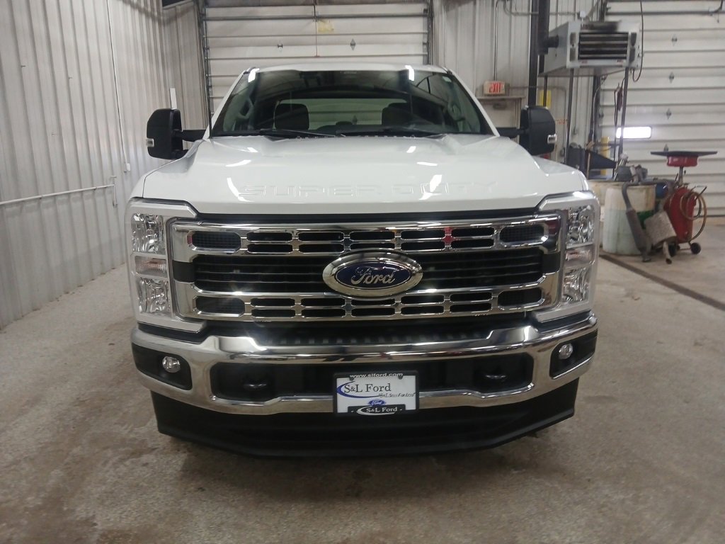 Used 2024 Ford F250 XLT image 6