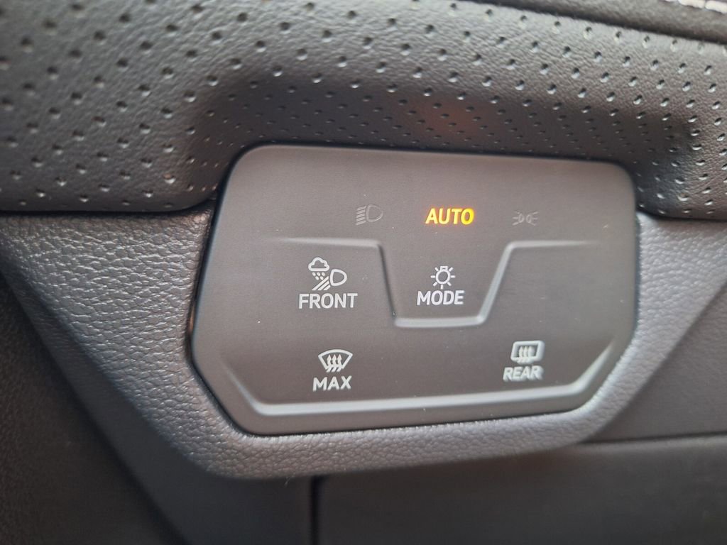 New 2026 Volkswagen Atlas SE image 12