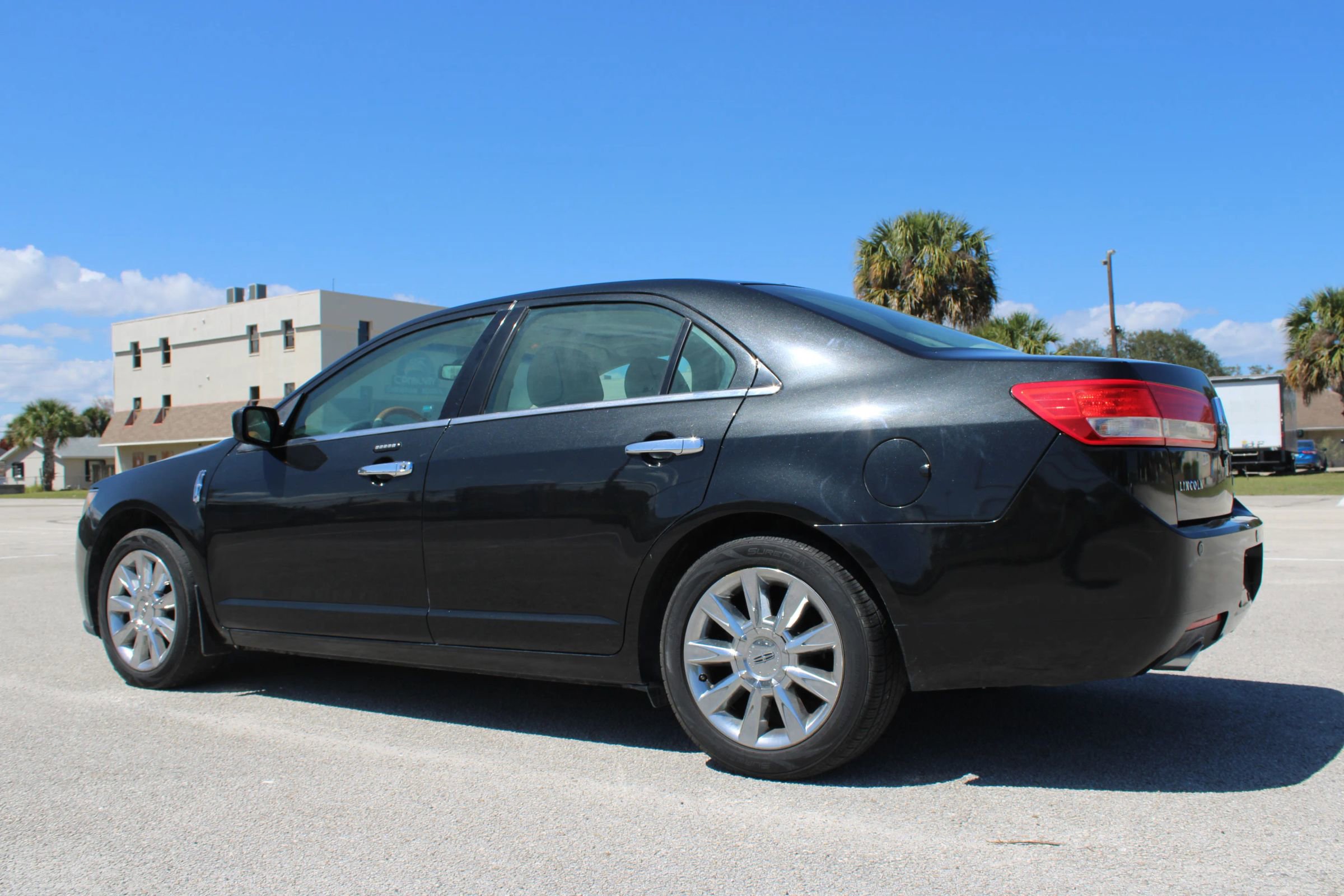Used 2012 Lincoln MKZ AWD image 3
