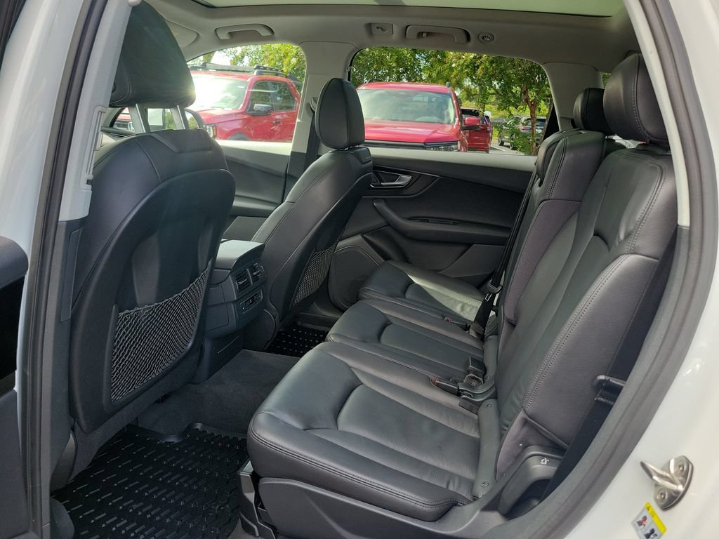 Used 2017 Audi Q7 2.0T Premium AWD/4WD image 10