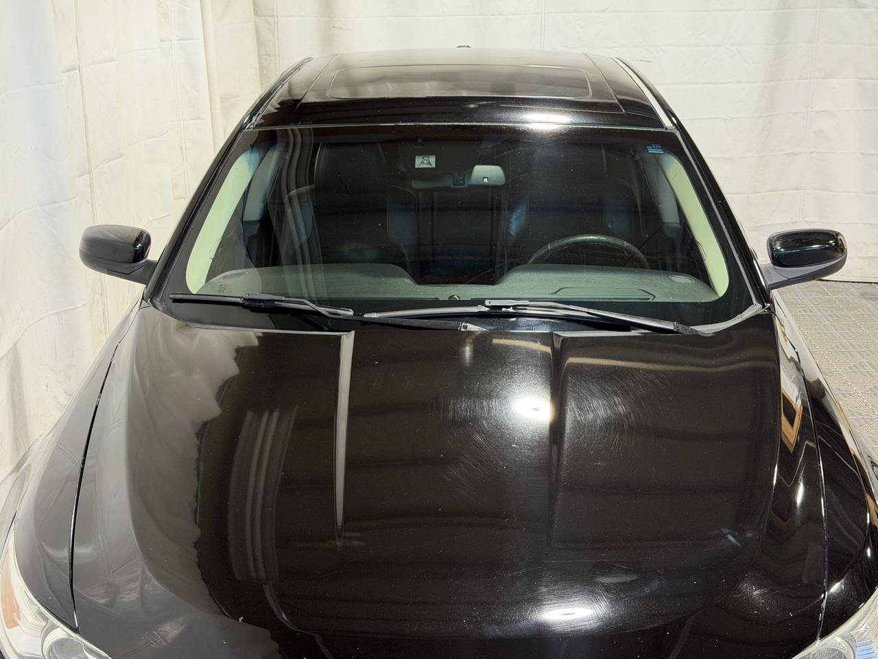 Used 2012 Ford Taurus SHO AWD/4WD image 2