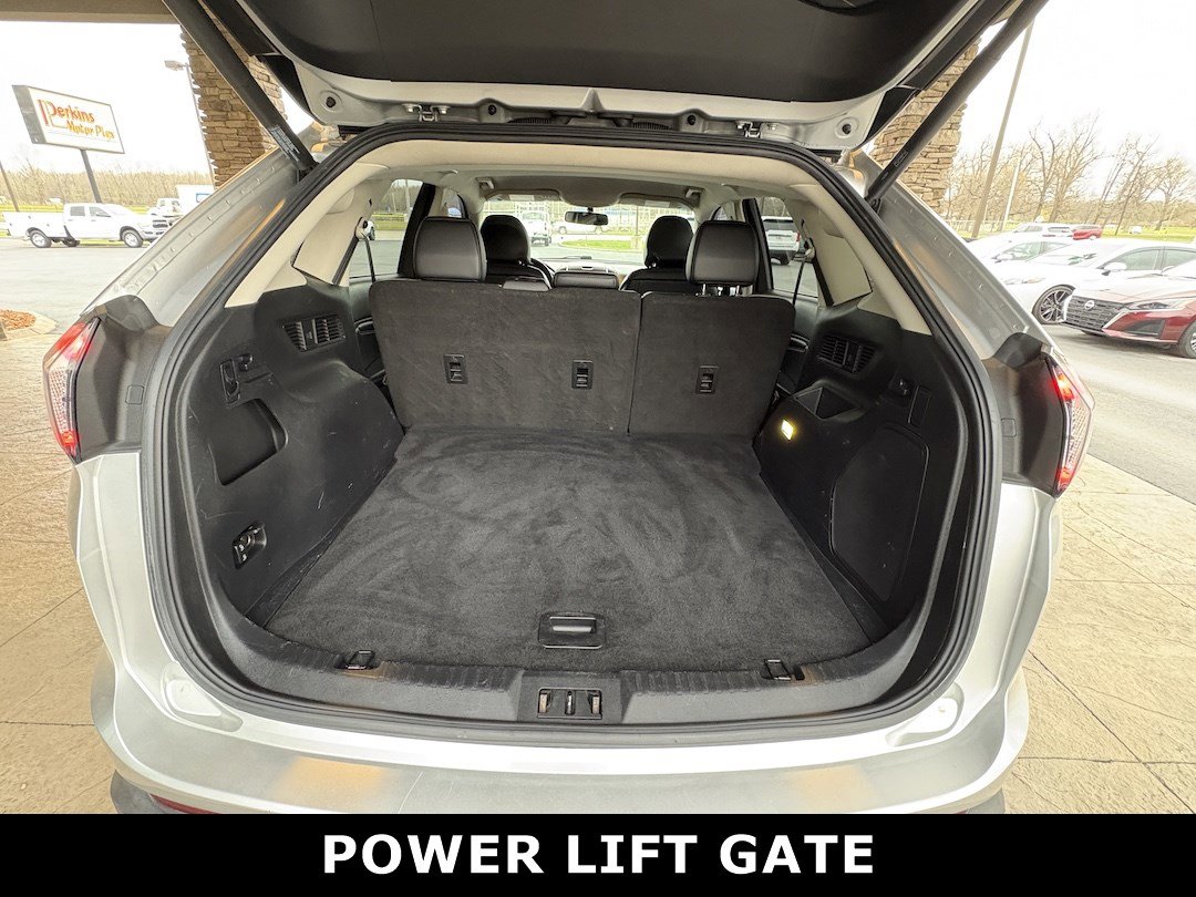 Used 2016 Ford Edge Titanium w/ Technology Package FWD image 29