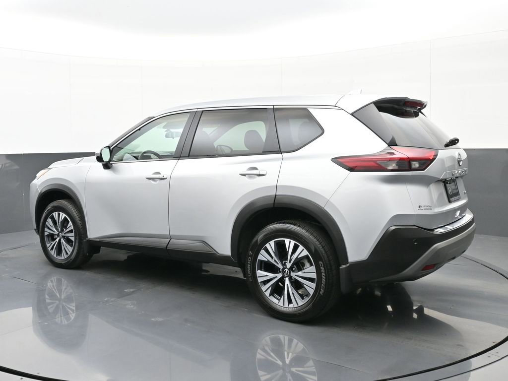 Used 2022 Nissan Rogue SV FWD image 5