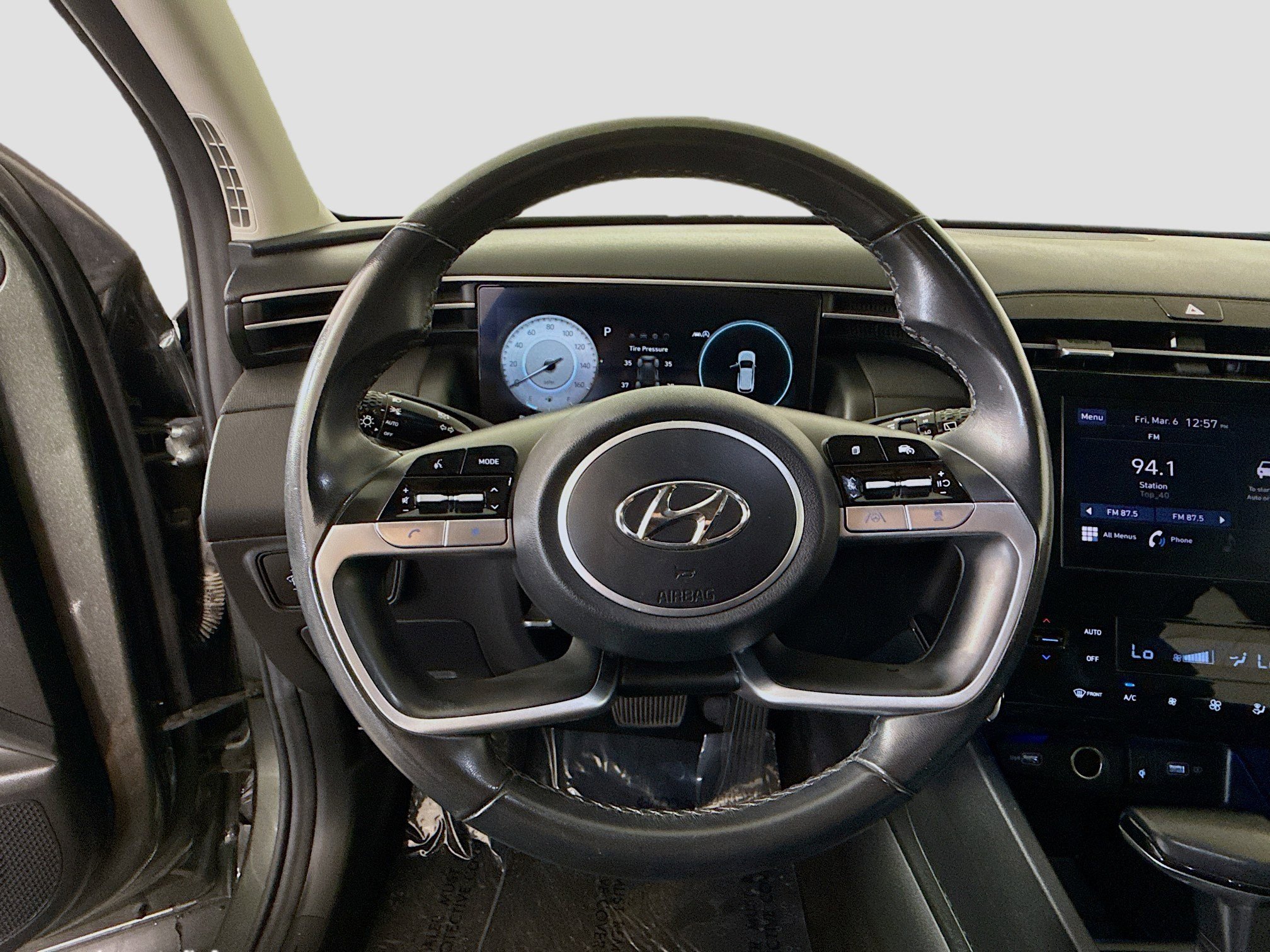 Used 2023 Hyundai Tucson SEL w/ Convenience Package image 13