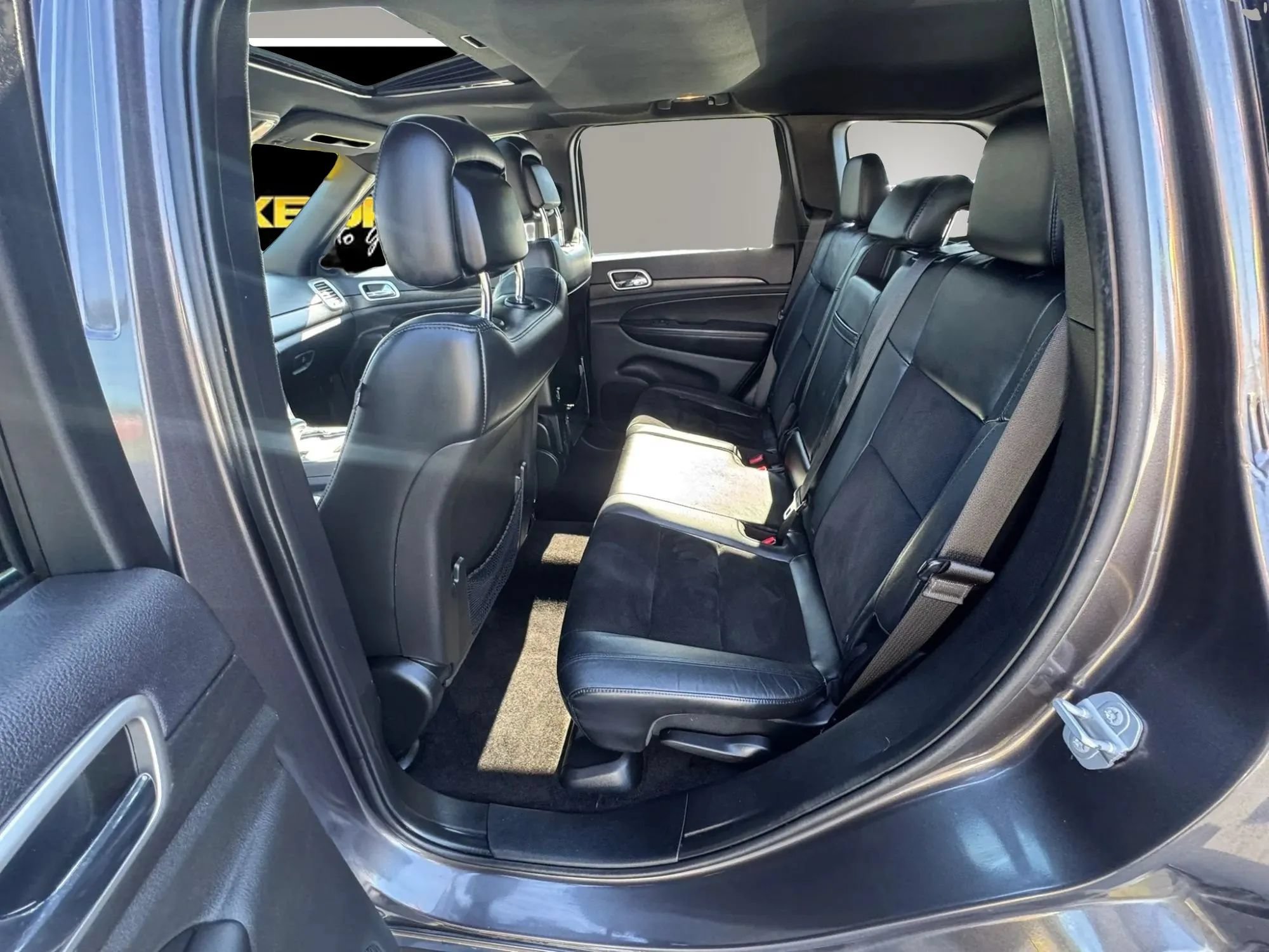 Used 2015 Jeep Grand Cherokee Altitude AWD/4WD image 10