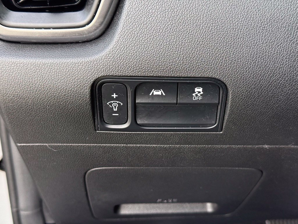 Used 2022 Kia Sorento S w/ Panoramic Sunroof Package AWD/4WD image 25