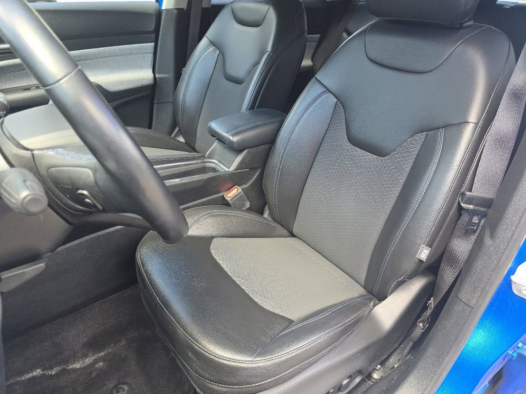 Used 2022 Jeep Compass Latitude w/ Convenience Group AWD/4WD image 21