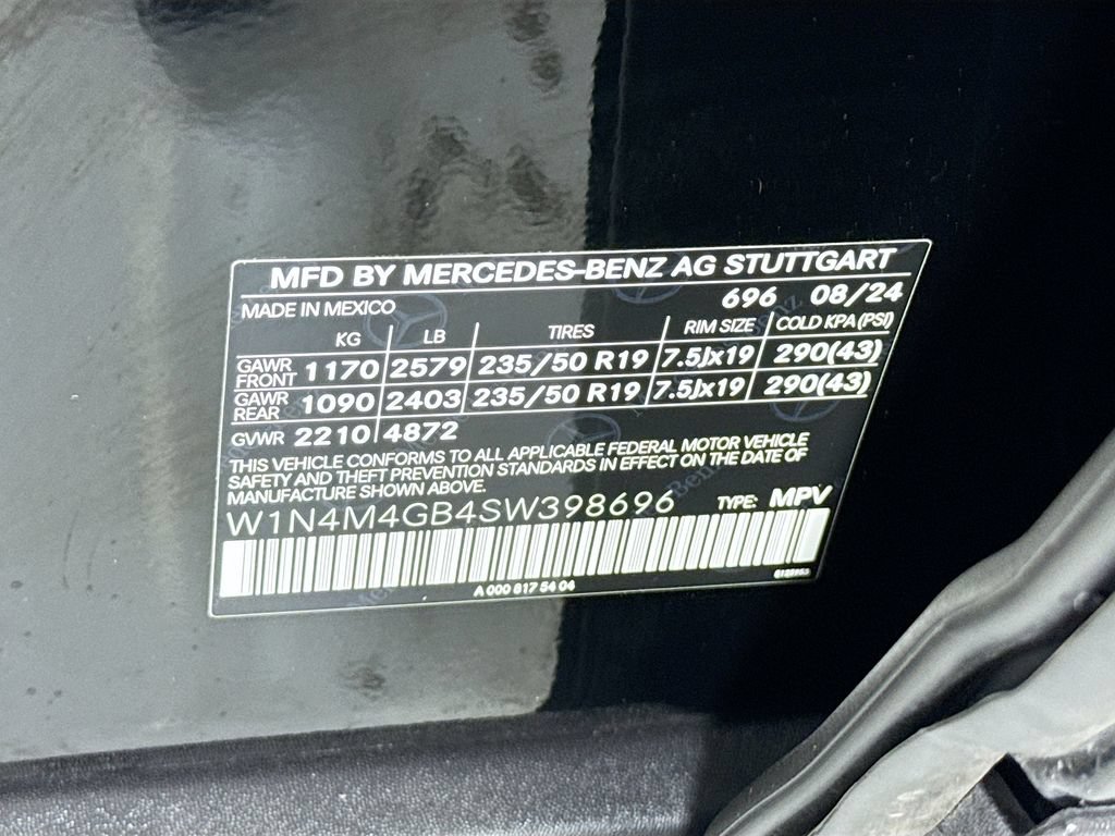 Certified 2025 Mercedes-Benz GLB 250 image 35
