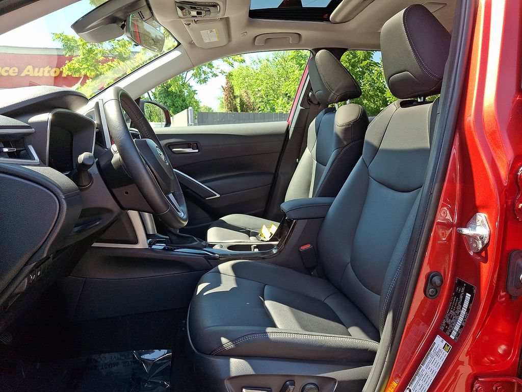 Certified 2025 Toyota Corolla Cross XLE w/ Convenience Package AWD/4WD image 13