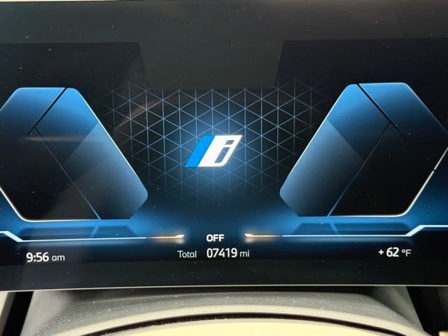 Used 2026 BMW iX xDrive45 w/ Climate Comfort Package image 25