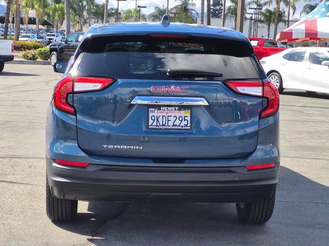 Used 2024 GMC Terrain SLE image 7