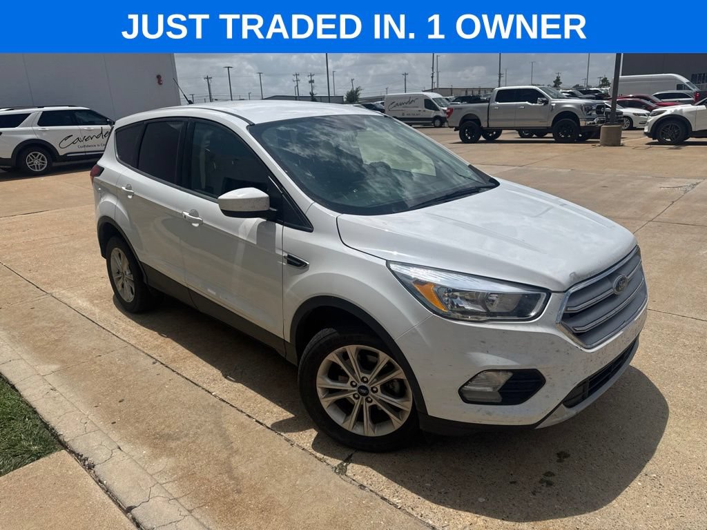 Used 2019 Ford Escape SE FWD video 1