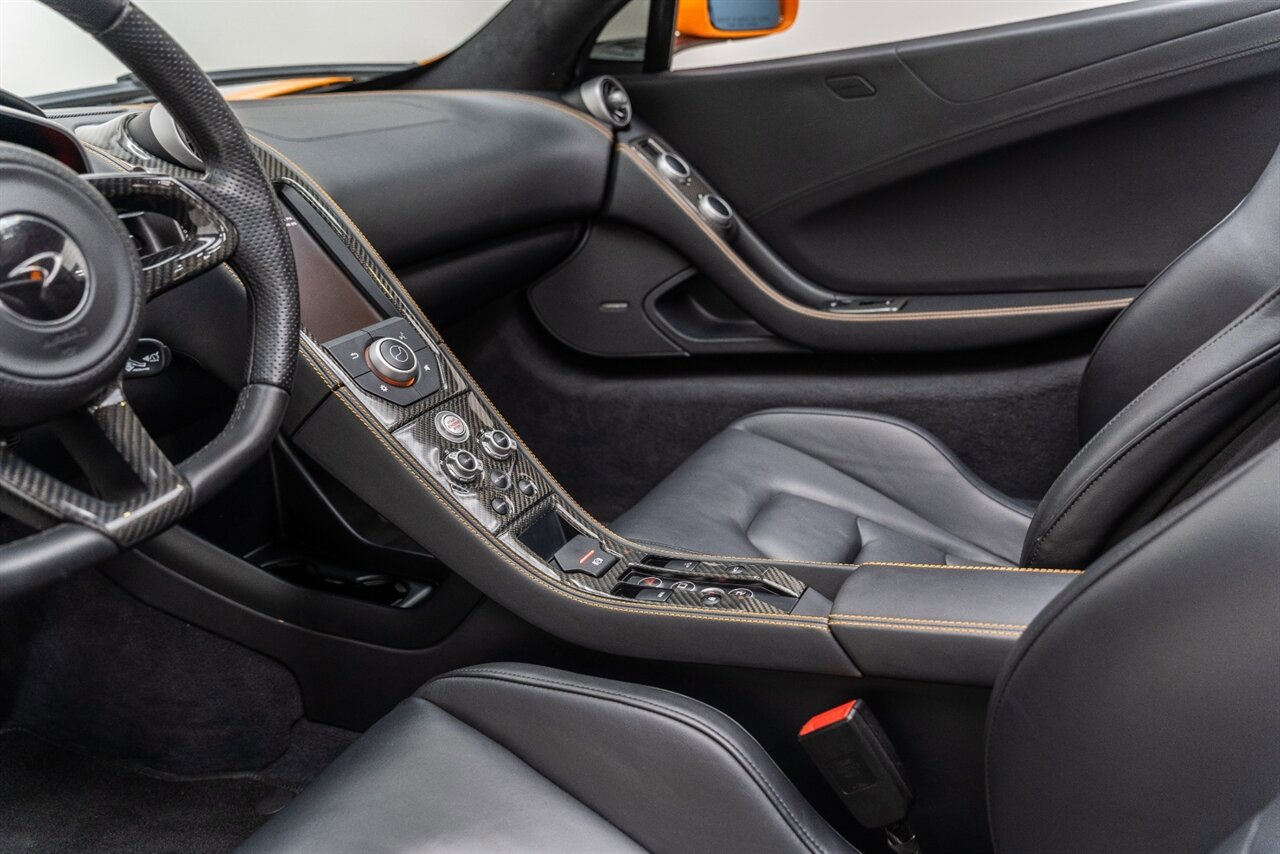 Used 2014 McLaren MP4-12C Spider RWD image 65