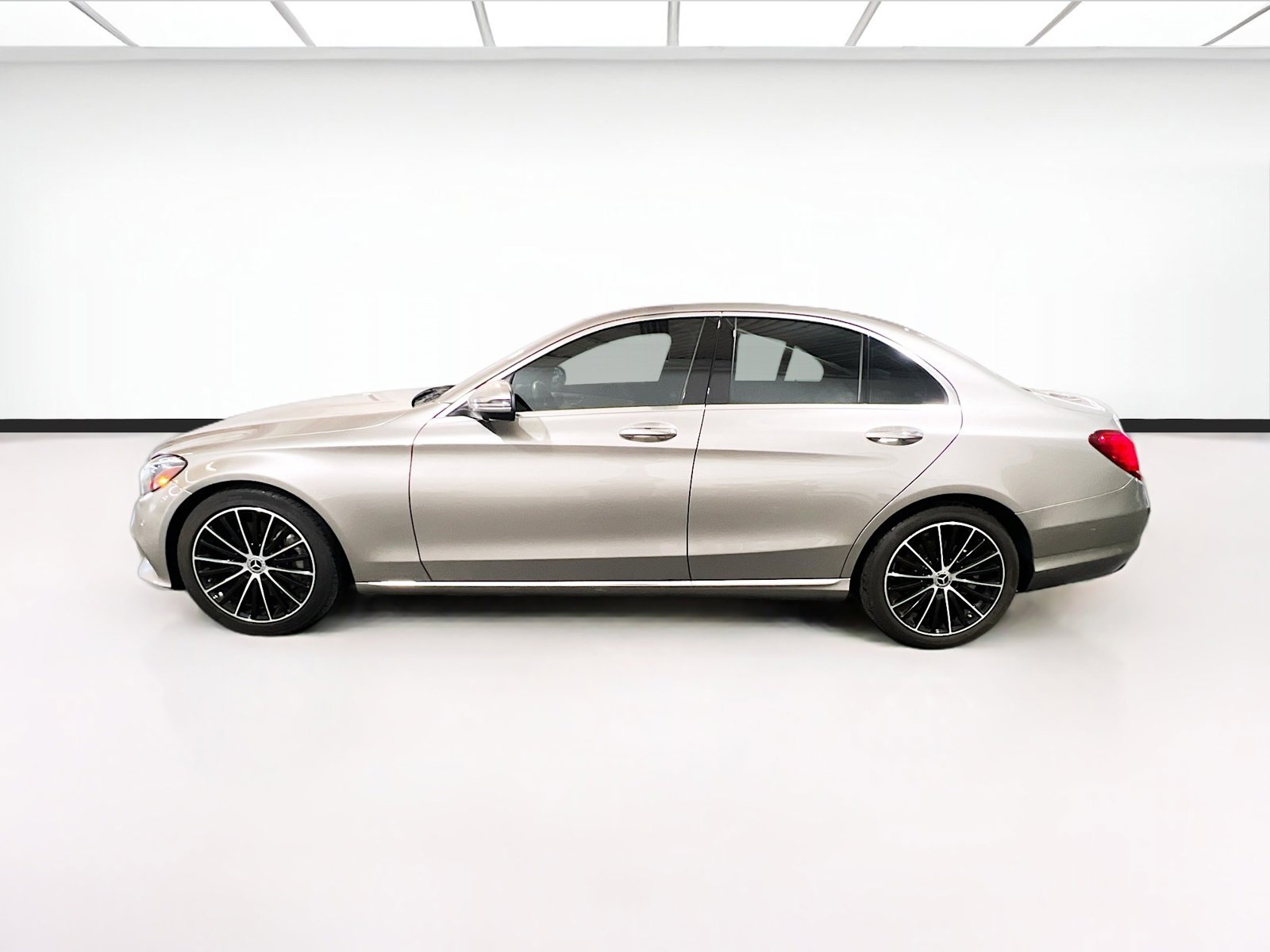 Used 2021 Mercedes-Benz C 300 Sedan image 24