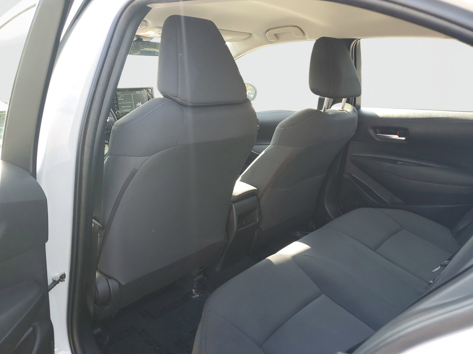 Used 2021 Toyota Corolla LE w/ Carpet Mat Package (TMS) image 14