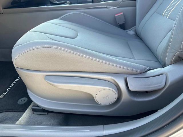 Used 2023 Hyundai Elantra SEL image 23