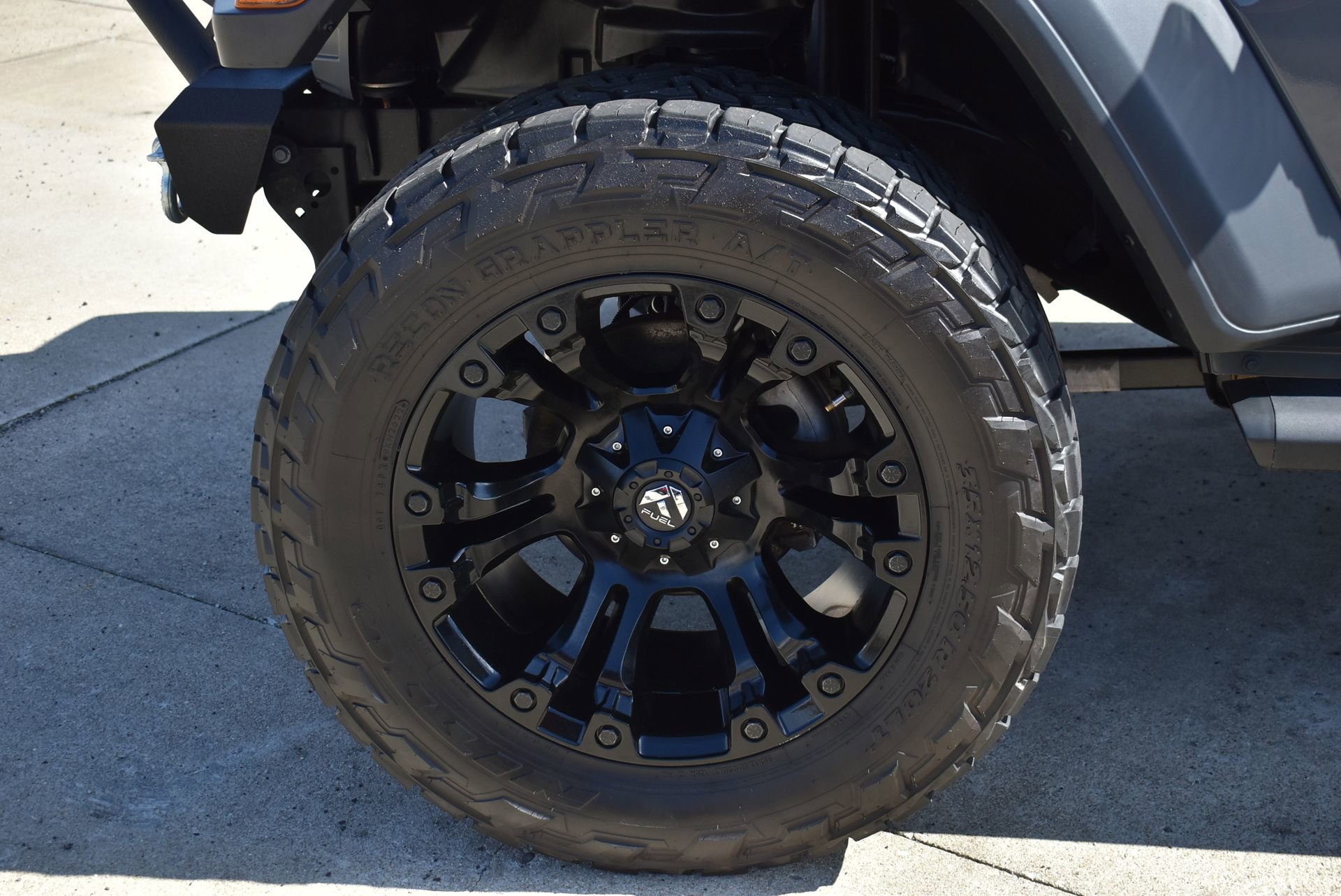 Used 2018 Jeep Wrangler Unlimited Sport image 11