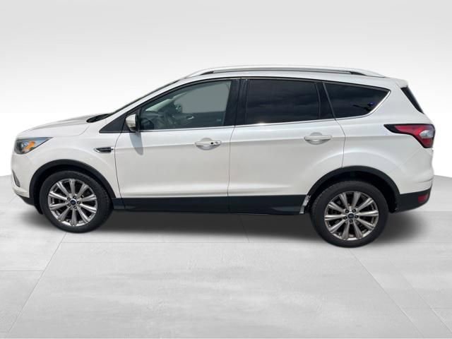 Used 2017 Ford Escape Titanium image 9