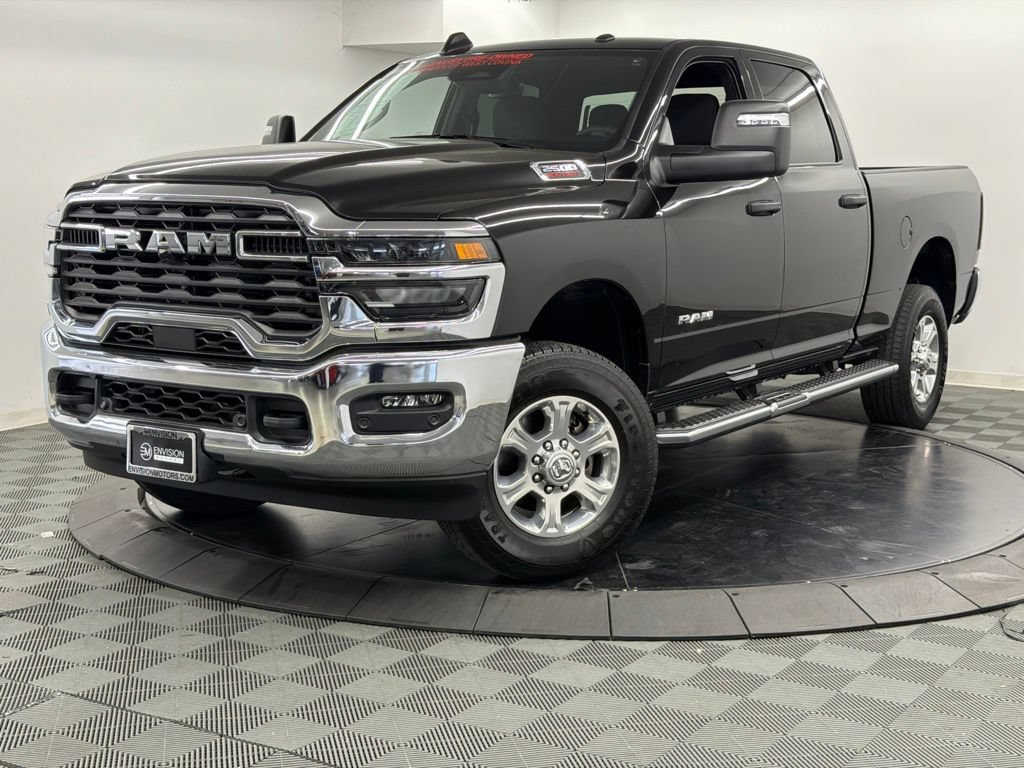 Used 2025 RAM 2500 Big Horn AWD/4WD image 3