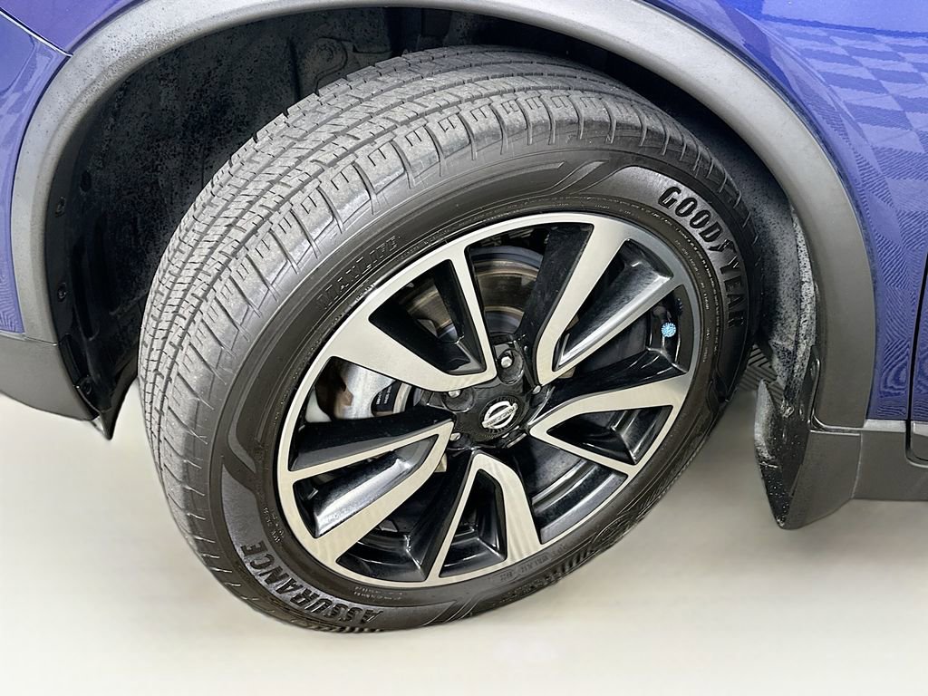 Used 2017 Nissan Rogue SL w/ SL Premium Package AWD/4WD image 24