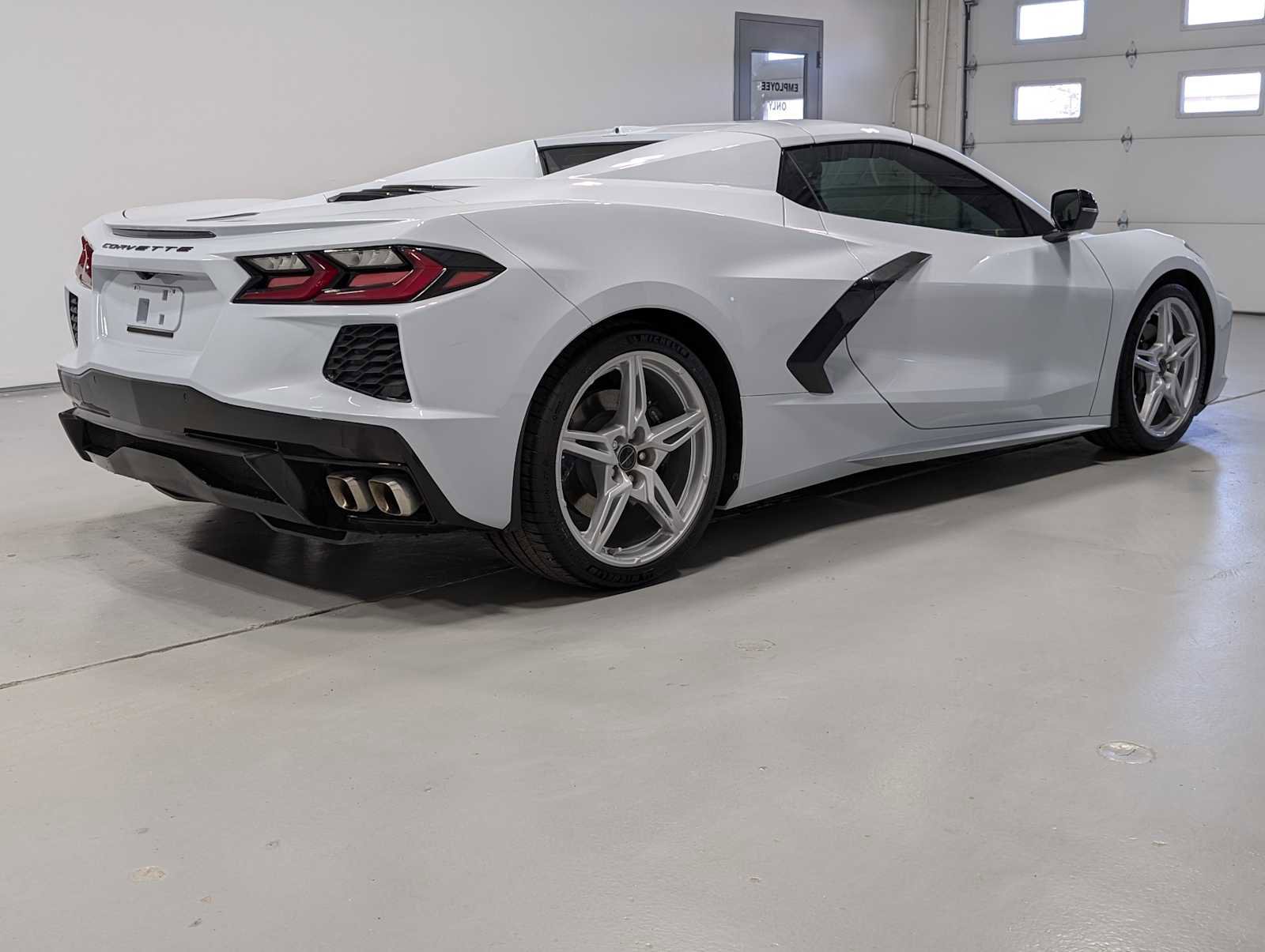 Used 2022 Chevrolet Corvette Stingray Premium Conv w/ Battery Protection Package image 9