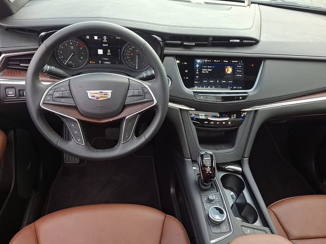 Certified 2026 Cadillac XT5 Premium Luxury w/ Driver Assist Package AWD/4WD image 10