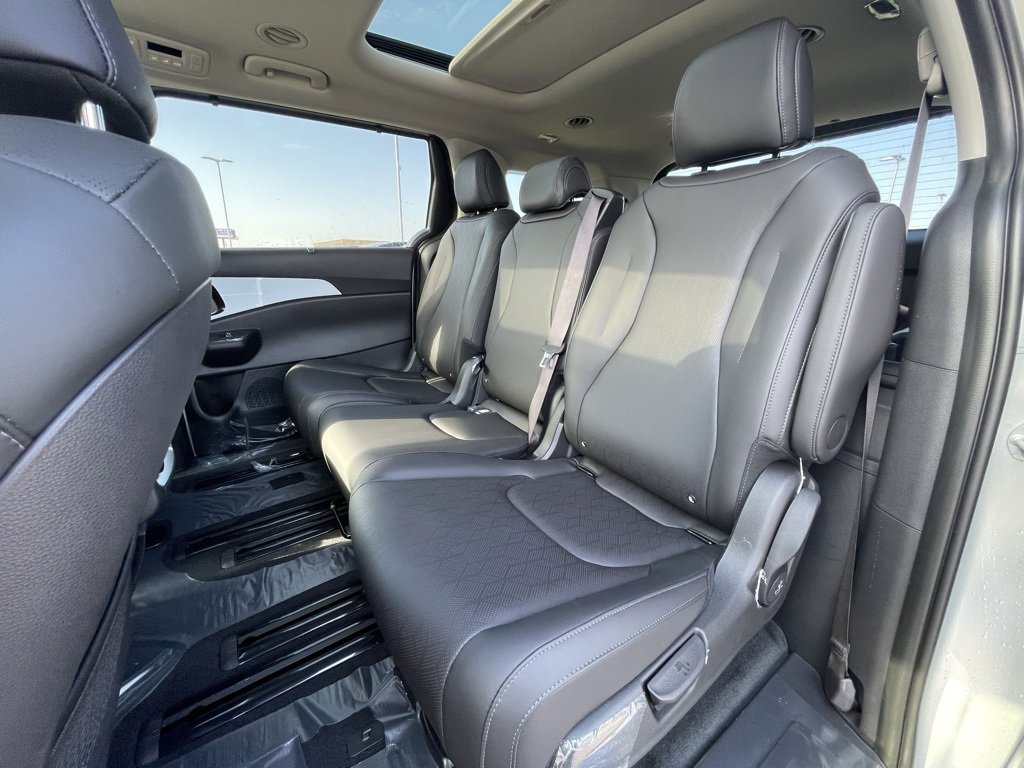 New 2026 Kia Carnival SX w/ SX Dark Edition Package image 26