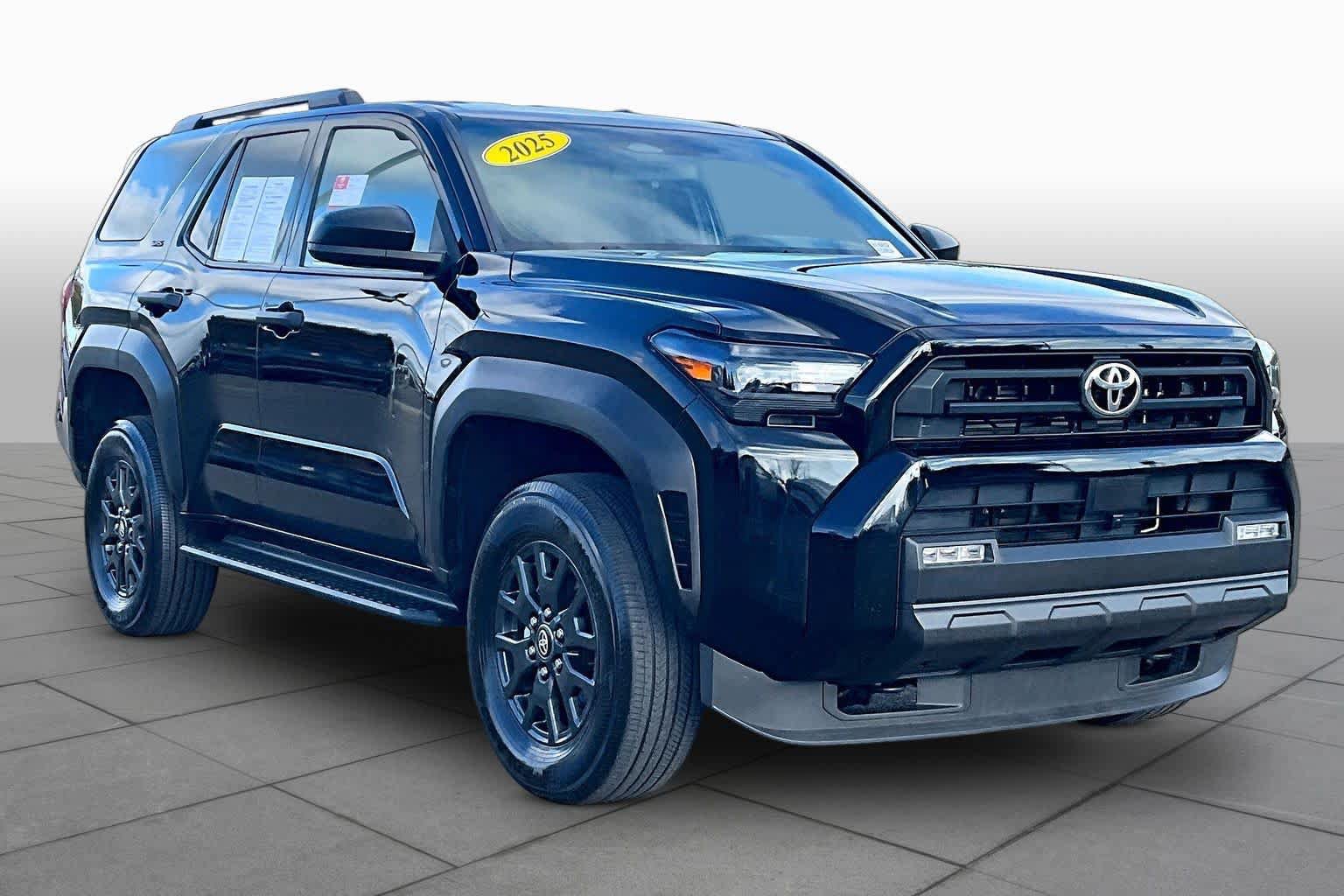 Certified 2025 Toyota 4Runner SR5 AWD/4WD image 2