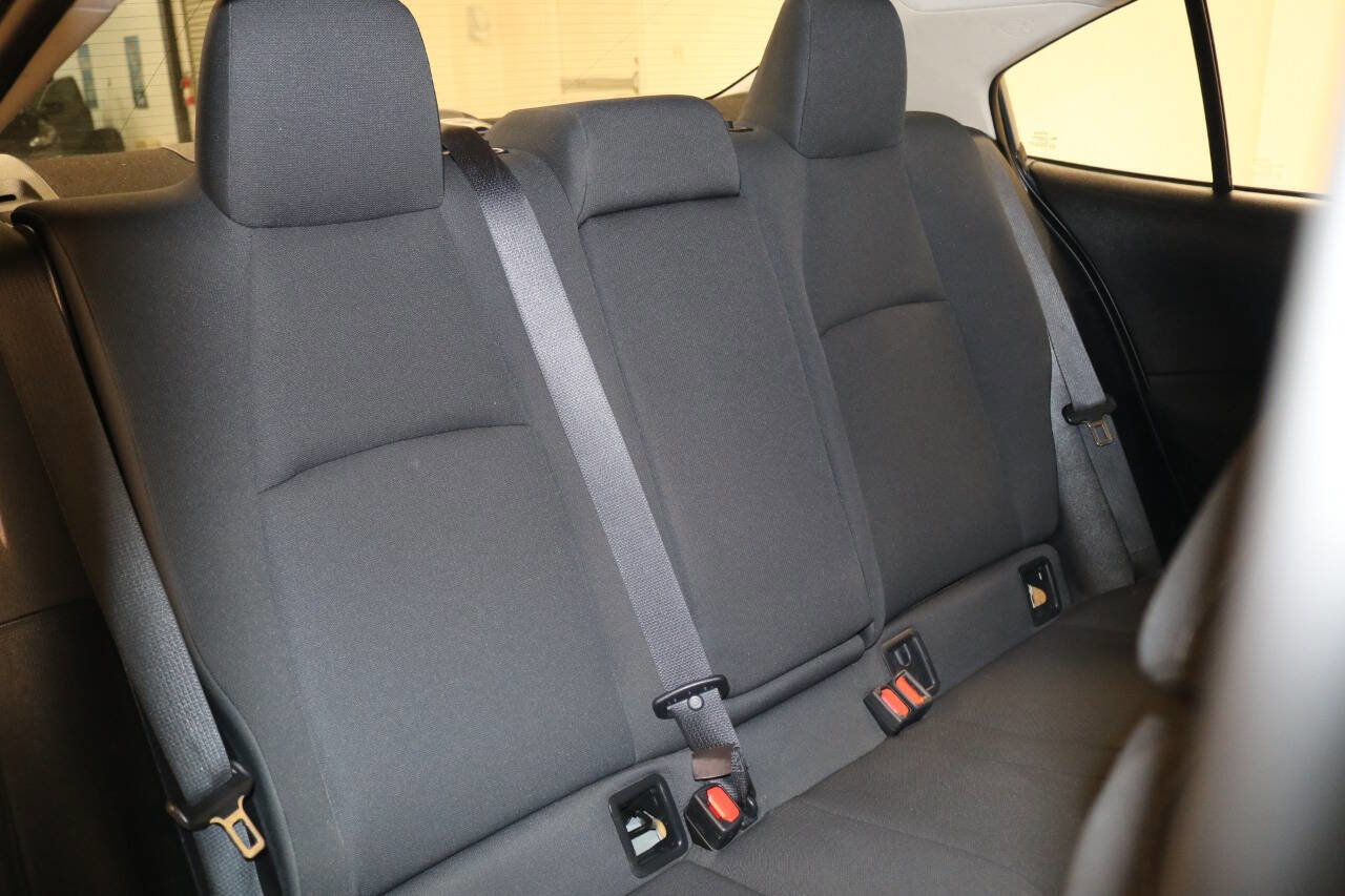 Used 2022 Toyota Corolla LE image 64