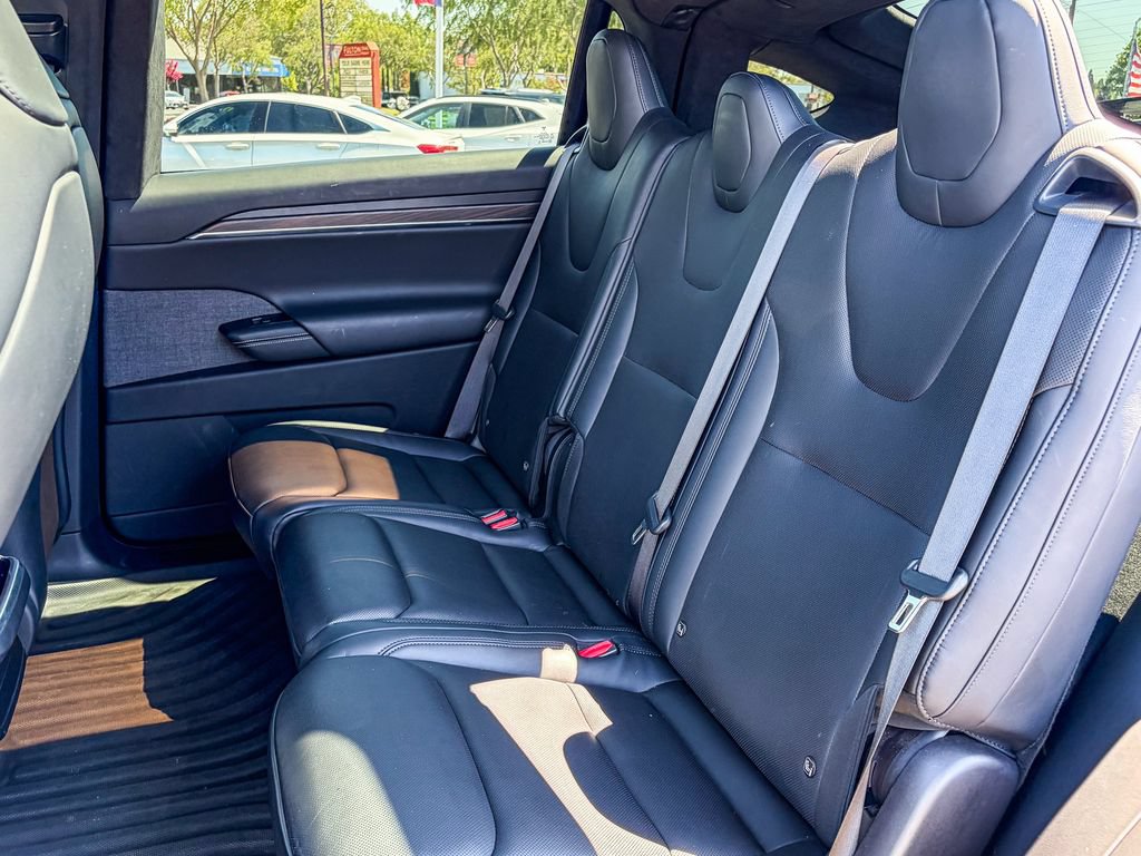 Used 2023 Tesla Model X AWD/4WD image 40
