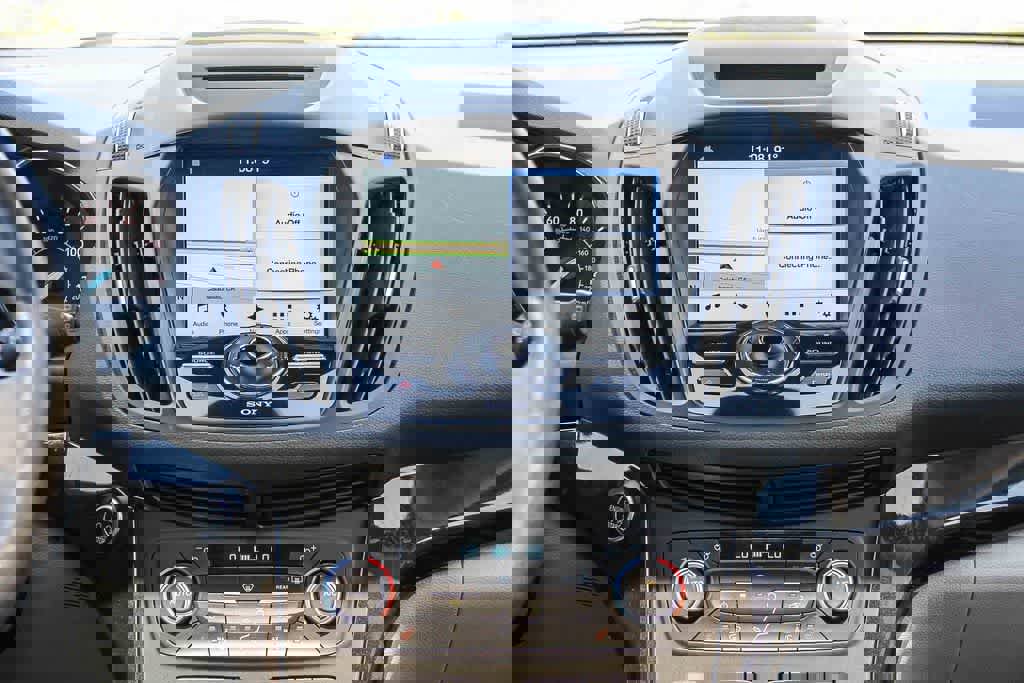 Used 2018 Ford Escape Titanium w/ Ford Safe & Smart Package image 15