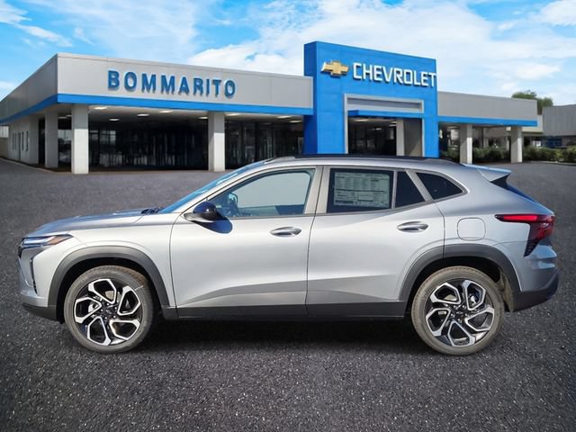 New 2026 Chevrolet Trax RS FWD image 2