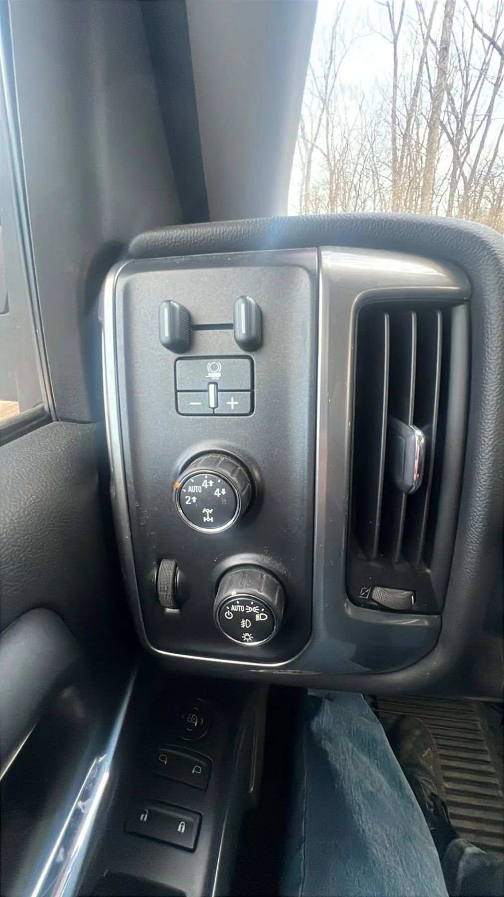 Used 2015 Chevrolet Silverado 1500 LT w/ All Star Edition image 26