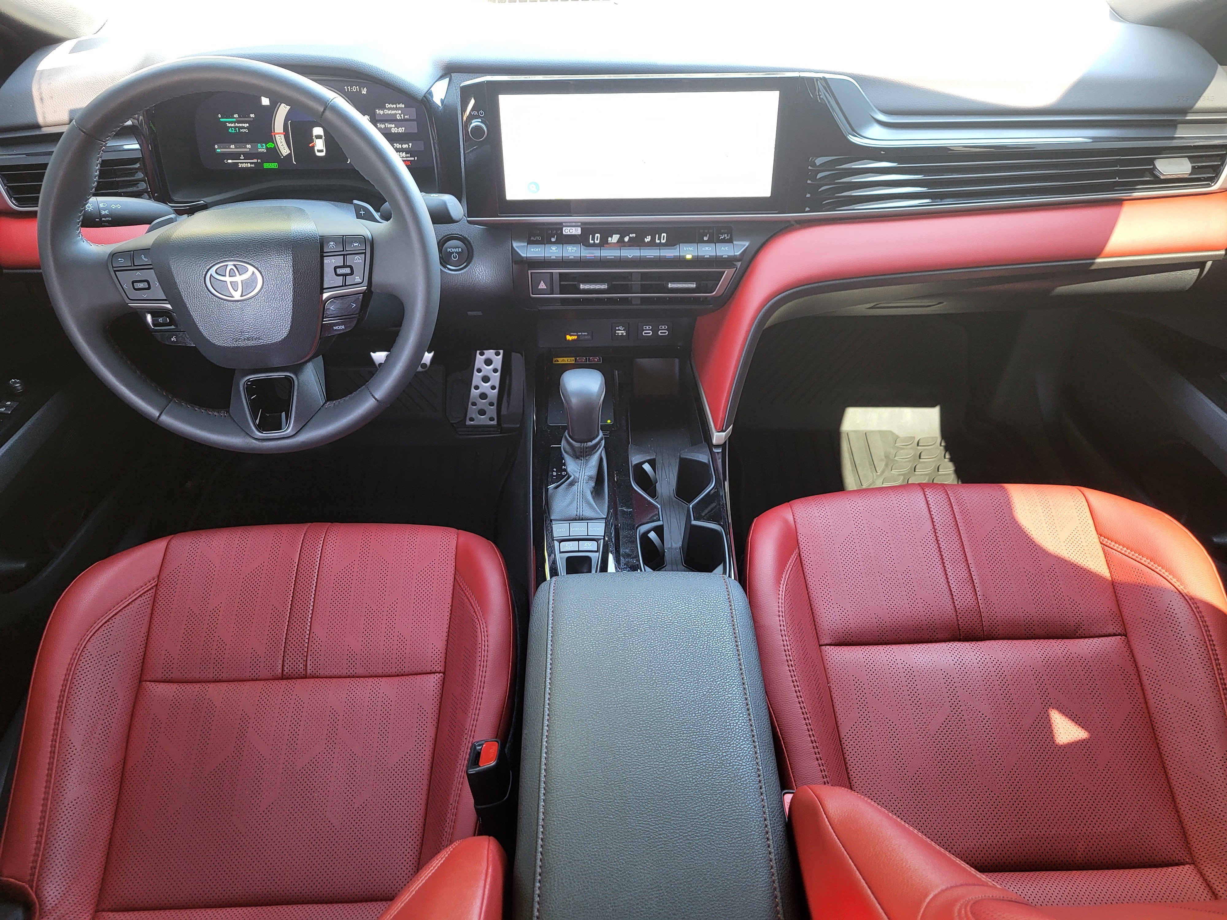 Used 2025 Toyota Camry Hybrid FWD image 22