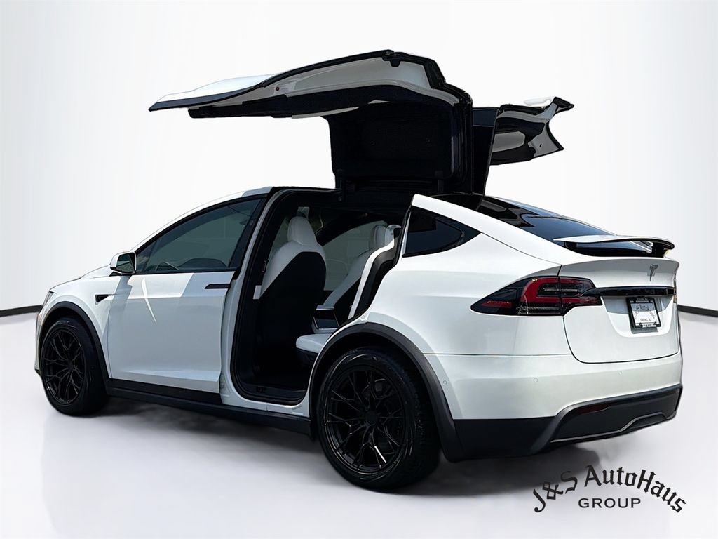 Used 2022 Tesla Model X AWD/4WD image 5