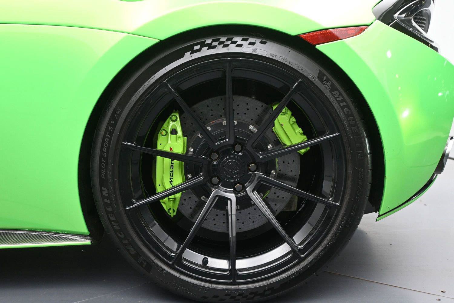 Used 2016 McLaren 570S Coupe RWD image 11